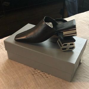 Brand new balenciaga mules 9.5